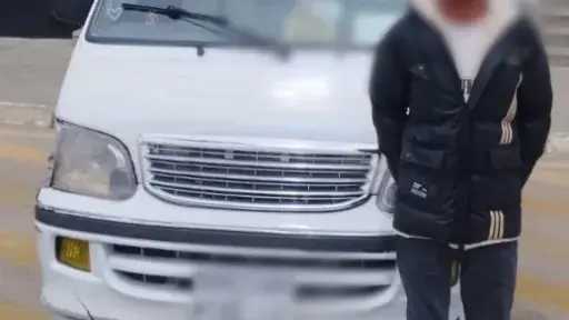 ضبط سائق ميكروباص بالبحيرة لتحميل ركاب «فوق السيارة» ضبط سائق ميكروباص بالبحيرة لتحميل ركاب «فوق السيارة»