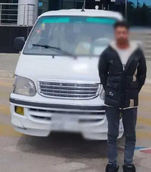 ضبط سائق ميكروباص هشم رأس طالب بعصا خشبية في مدينة نصر