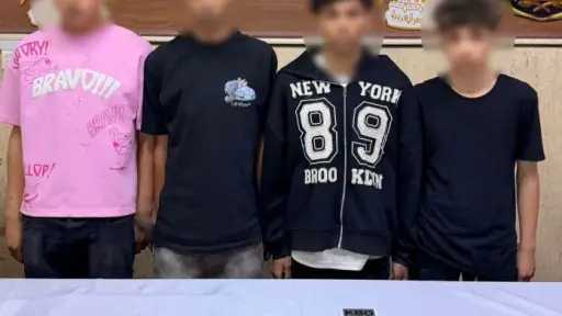 ضبط 4 طلاب بالقاهرة لاتهامهم بانتحال صفة ضابط... ضبط 4 طلاب بالقاهرة لاتهامهم بانتحال صفة ضابط شرطة والاستيلاء على هاتف محمول بأسلوب احتيالي