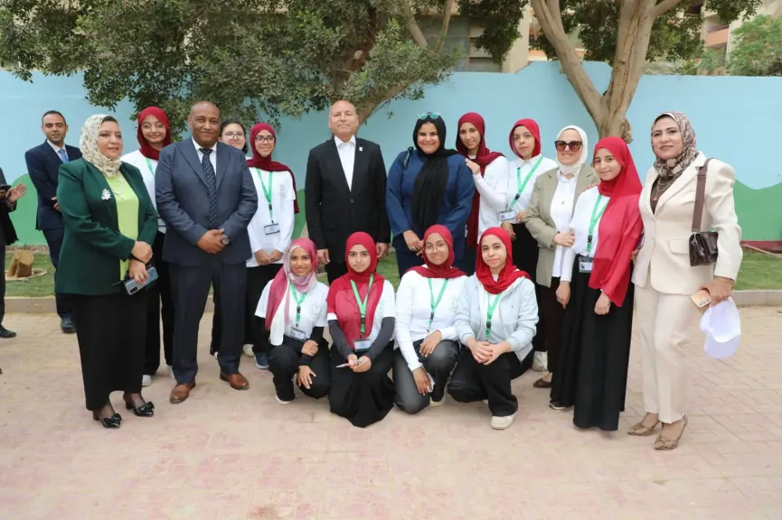 محافظ القاهرة خلال جولته