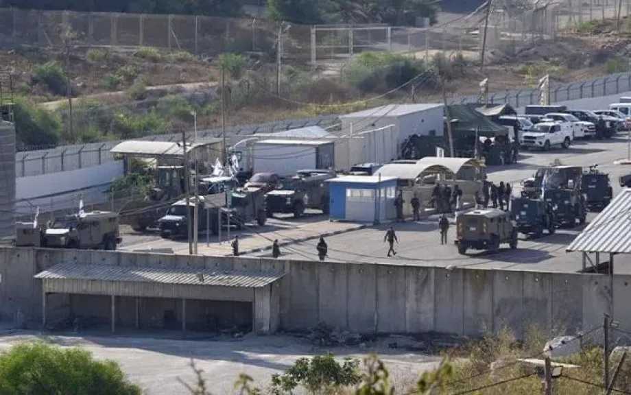إسرائيل تفرج عن 13 أسيرا فلسطينيا من قطاع غزة