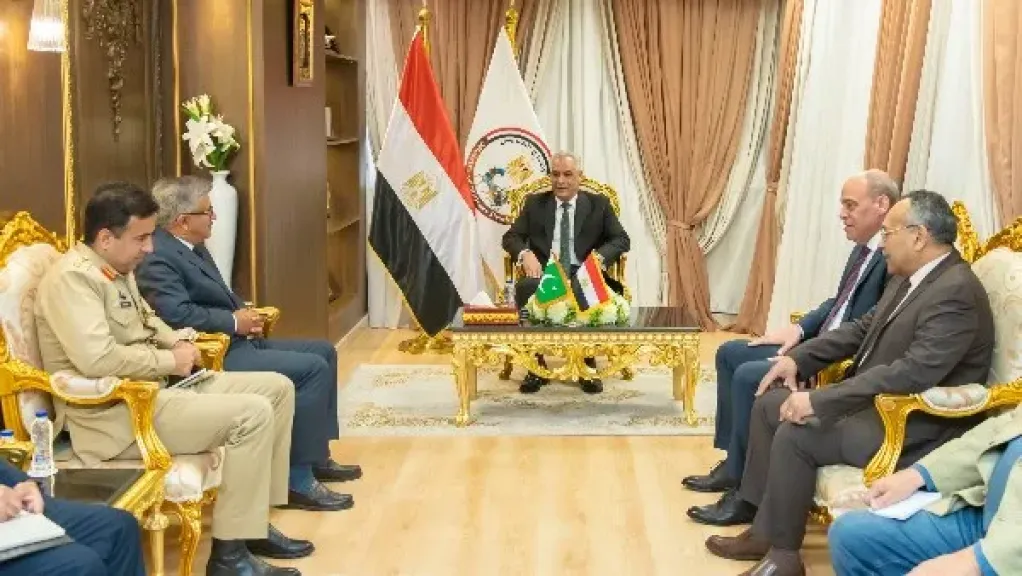 وزير الإنتاج الحربي
