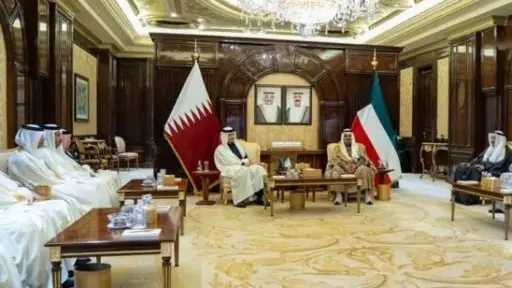 رئيسا وزراء قطر والكويت يبحثان تطورات المنطقة وجهود... رئيسا وزراء قطر والكويت يبحثان تطورات المنطقة وجهود خفض التصعيد