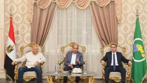 محافظ المنيا يستقبل نائب وزيرة الإسكان لمتابعة مشروعات مياه الشرب والصرف الصحي بالمحافظة