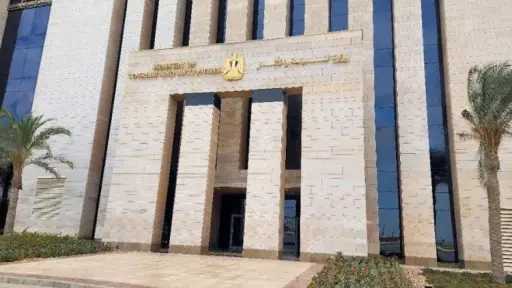 وزارة السياحة تتابع رحلات الحج البري إلكترونيًا داخل وخارج مصر