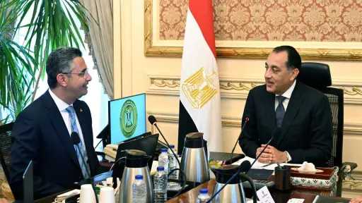 رئيس الوزراء يتابع مع وزير التموين استعدادات استقبال عيد الأضحى 2026