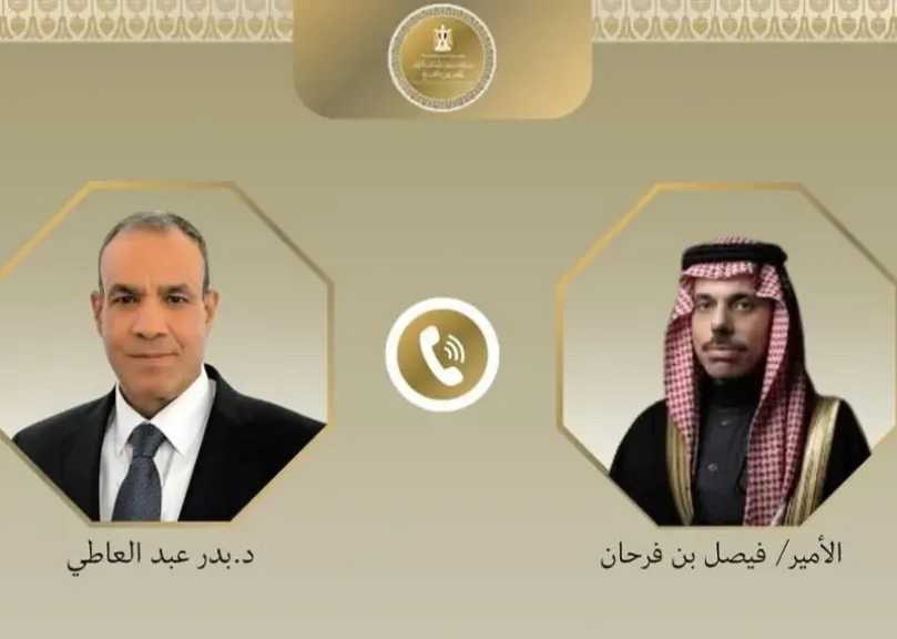 وزير الخارجية يبحث هاتفيا مع نظيره السعودي تطورات الأوضاع الإقليمية