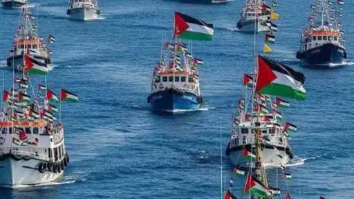 إسرائيل تعترض سفن “أسطول الصمود العالمي” في البحر... إسرائيل تعترض سفن “أسطول الصمود العالمي” في البحر المتوسط