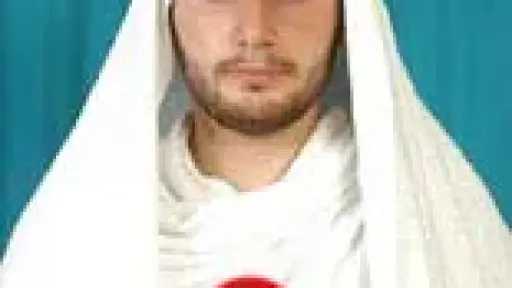 هل تغطية الرأس أثناء الإحرام تُفسده؟.. أمين الفتوى يوضح الحكم