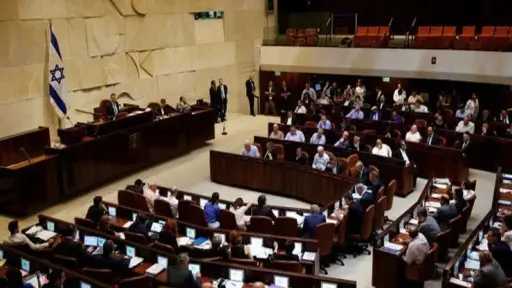 المعارضة الإسرائيلية تدعو لحل الكنيست والتوجه لانتخابات مبكرة