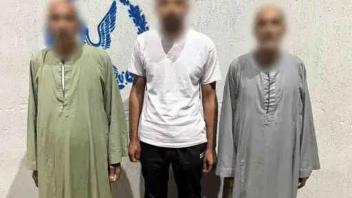 مشاجرة تتحول لاعتداء دموي.. ضبط 3 متهمين في... مشاجرة تتحول لاعتداء دموي.. ضبط 3 متهمين في واقعة التعدي على مالك محل بديروط بأسيوط