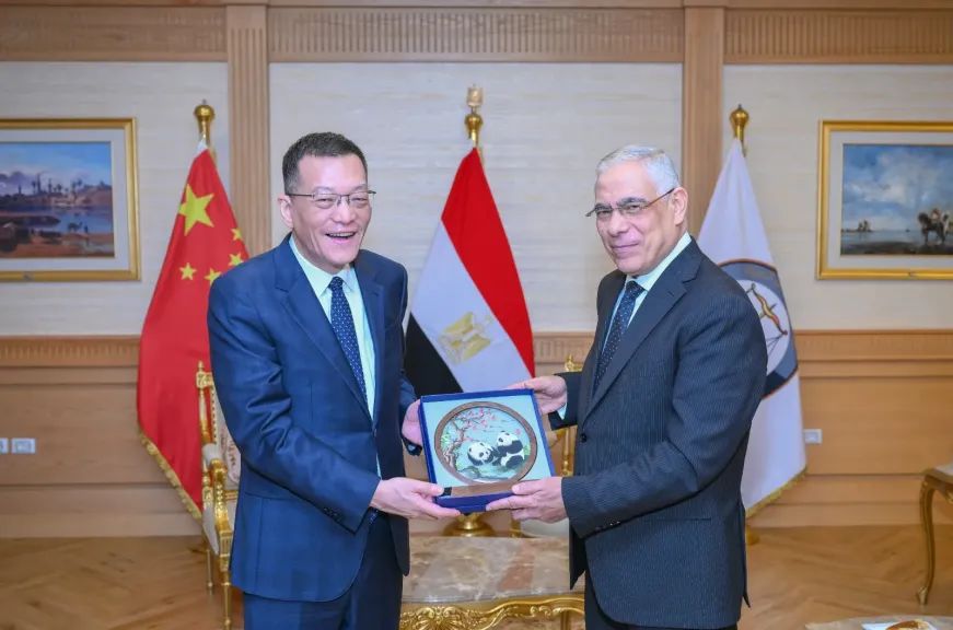 النائب العام يبحث مع نظيره لمدينة جوانزو الصينية 