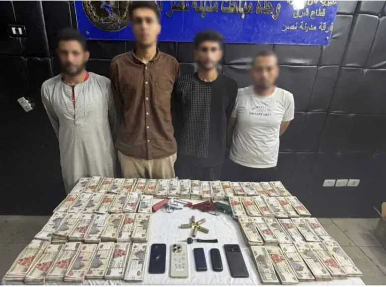 سقوط تشكيل عصابي انتحل صفة موظفي بنوك للاستيلاء على أموال المواطنين بالقاهرة