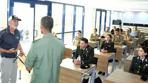 القوات المسلحة تنظم الدورة التدريبية الأولى (Enique behavior) بالأكاديمية العسكرية