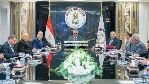 وزير الإنتاج الحربي: توسيع الشراكات الصناعية لتوطين التكنولوجيا وزيادة الإنتاج المحلي