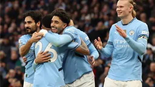 مانشستر سيتي يخطط لصفقة تاريخية من قلب الدوري... مانشستر سيتي يخطط لصفقة تاريخية من قلب الدوري الإنجليزي