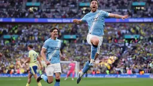 تشكيل مانشستر سيتي المتوقع ضد أستون فيلا بالدوري.. ما موقف مرموش؟