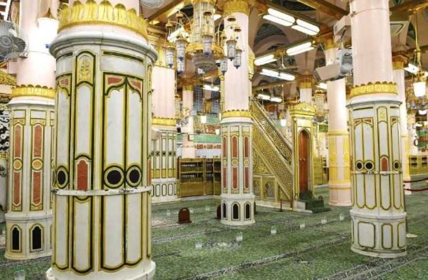 شئون الحرمين: إتاحة حجز زيارة الروضة الشريفة عبر تطبيق “نسك” وتنظيم مواعيد الزيارة للرجال والنساء