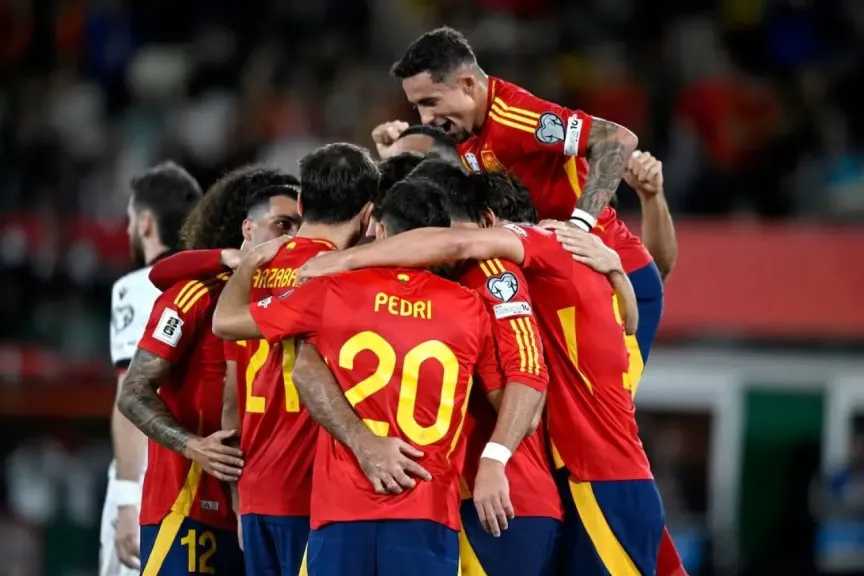 لويس دي لا فوينتي يعلن قائمة إسبانيا لكأس العالم 2026.. غياب لاعبي ريال مدريد يثير الجدل