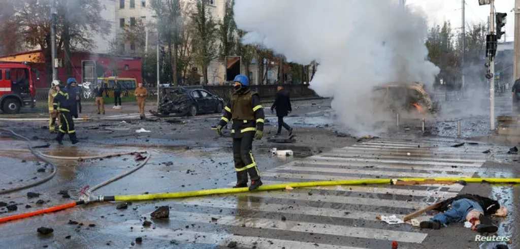 روسيا: سنوجه ضربات في كييف ونطالب موظفي البعثات الدبلوماسية بسرعة المغادرة