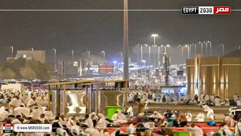 حجاج بيت الله الحرام يستقرون في مشعر مزدلفة