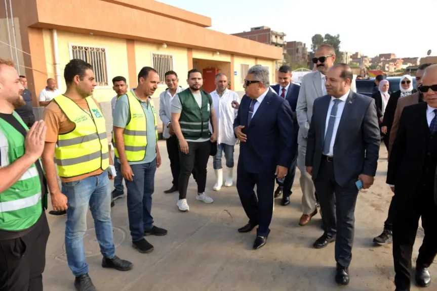 محافظ الدقهلية يشهد ذبح الأضاحي بمجزر المنصورة عقب صلاة عيد الأضحى