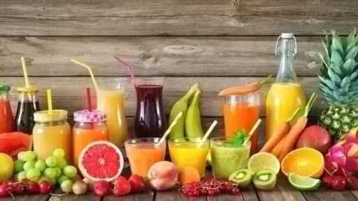 5 مشروبات تساعد على هضم لحوم العيد وتقلل... 5 مشروبات تساعد على هضم لحوم العيد وتقلل الانتفاخ والخمول بعد الأكل