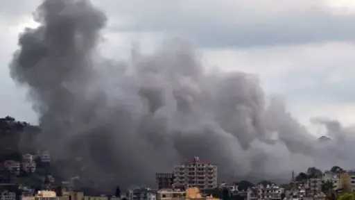 حزب الله يفجر عبوتين ناسفتين بجرافة وآلية عسكرية... حزب الله يفجر عبوتين ناسفتين بجرافة وآلية عسكرية إسرائيليتين جنوبي لبنان