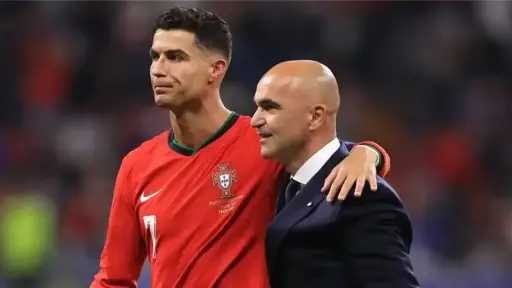 مارتينيز يفجرها: رونالدو قادر على لعب كأس العالم... مارتينيز يفجرها: رونالدو قادر على لعب كأس العالم 2030 رغم تجاوزه الأربعين