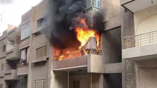 حريق هائل داخل شقة سكنية فى عابدين حريق هائل داخل شقة سكنية فى عابدين