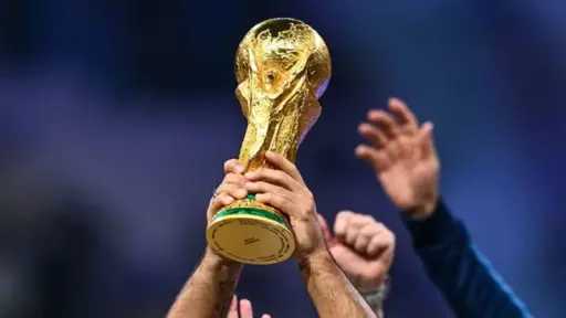 إنجاز تاريخي للتحكيم المصري.. رباعي الحكام يطير إلى... إنجاز تاريخي للتحكيم المصري.. رباعي الحكام يطير إلى أمريكا استعدادًا لمونديال 2026