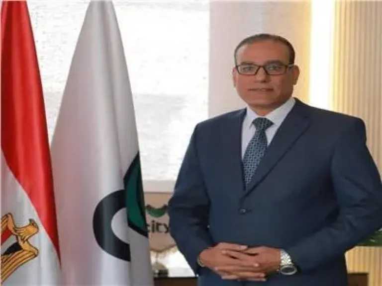 مصطفى عزام: «فيفا يراجع مصروفات اتحاد الكرة 3 مرات سنويًا.. وكل مليم مسند بالورق»