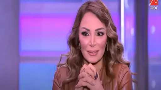 تشييع جثمان سهام جلال ظهرا من مسجد حسن... تشييع جثمان سهام جلال ظهرا من مسجد حسن الشربتلى