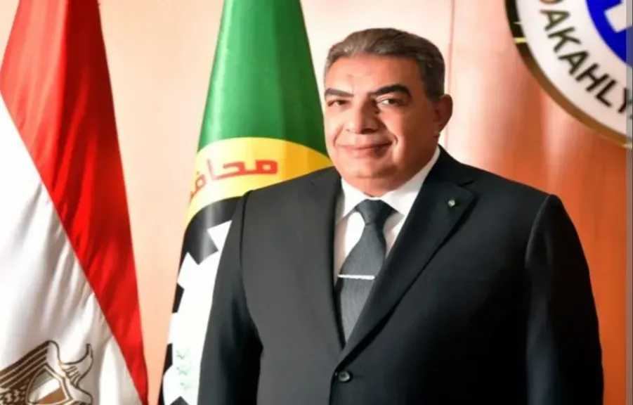محافظ الدقهلية يتابع حملة لنقل سوق الحمام إلى سوق السيارات بحي غرب المنصورة