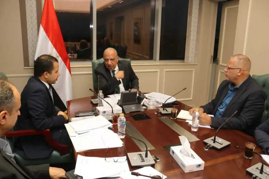 الطاقة المتجددة في الصدارة.. وزير الكهرباء يبحث مع «تحيا مصر» مستجدات مشروعات 7470 ميجاوات