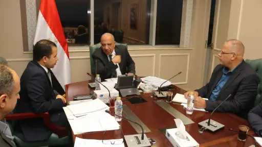الطاقة المتجددة في الصدارة.. وزير الكهرباء يبحث مع... الطاقة المتجددة في الصدارة.. وزير الكهرباء يبحث مع «تحيا مصر» مستجدات مشروعات 7470 ميجاوات