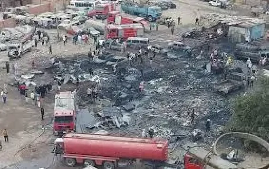 حريق جراج سيارات