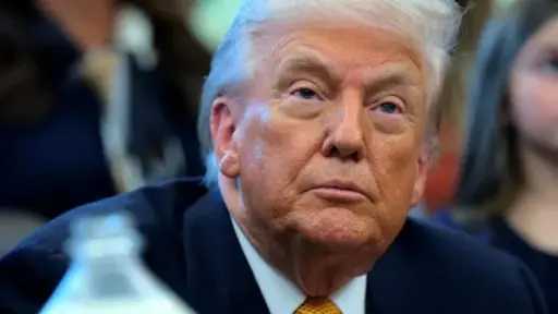 ترامب يعلن حضوره حفل العشاء الجديد لمراسلي البيت... ترامب يعلن حضوره حفل العشاء الجديد لمراسلي البيت الأبيض في 24 يوليو