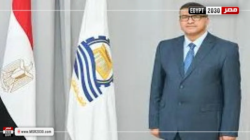 محافظ قنا