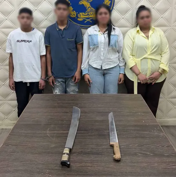 المتهمين 