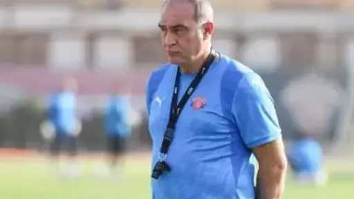 بعد ارتباطه بتدريب بيراميدز.. سيراميكا كليوباترا يُعلن استمرار علي ماهر مع الفريق