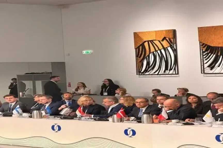 وزير الخارجية يشارك في الجلسة العامة للاجتماع السنوي الـ 35 لمجلس محافظي البنك الأوروبي لإعادة الإعمار والتنمية