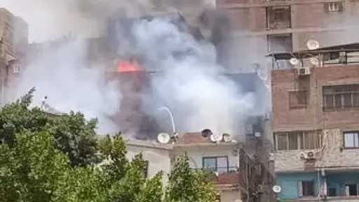 حريق أعلى سطح عقار بالبساتين حريق أعلى سطح عقار بالبساتين