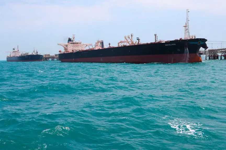 العراق ينفي دفع مبالغ مالية لإيران مقابل السماح بمرور ناقلات تحمل النفط العراقي عبر هرمز