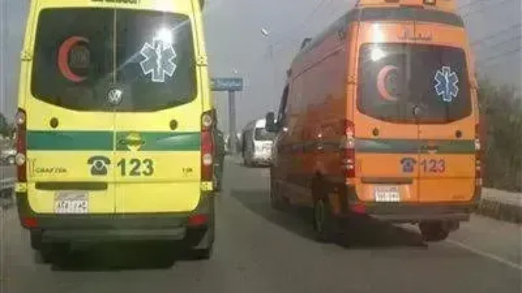 الاسعاف تنقل الضحايا 