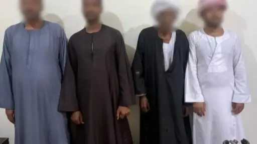 الداخلية تكشف ملابسات فيديو التهجم على شخص ومحاولة... الداخلية تكشف ملابسات فيديو التهجم على شخص ومحاولة إشعال النيران به في قنا