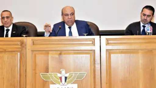 وزارة الطيران المدني تنظم الاجتماع الثاني للجنة القومية... وزارة الطيران المدني تنظم الاجتماع الثاني للجنة القومية لمكافحة مخاطر الطيور والحياة البرية