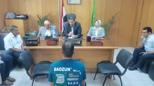 تنفيذاً لتوجيهات محافظ الفيوم.. السكرتير العام المساعد يعقد لقاءً لخدمة المواطنين بمركز طامية