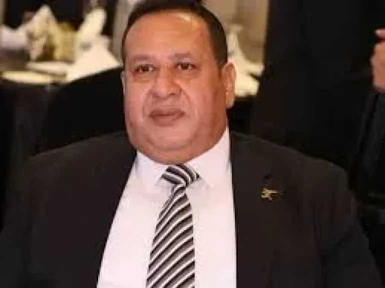 استدعاء زوجة صبري نخنوخ للتوقيع على قرار منع السفر والتحفظ على الأموال بعد تأييد المحكمة