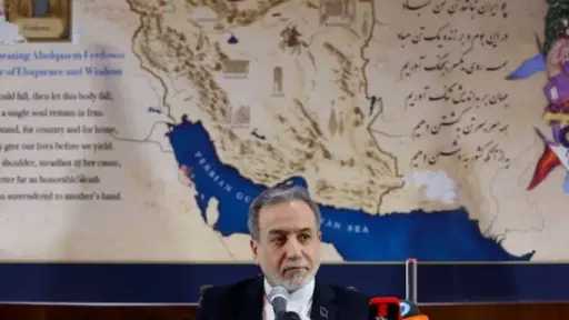 إيران: على القوات الأجنبية القريبة من أراضينا المغادرة إيران: على القوات الأجنبية القريبة من أراضينا المغادرة